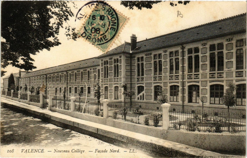 Carte postale ancienne Valence Nouveau College - FaÃ§ade Nord à Valence