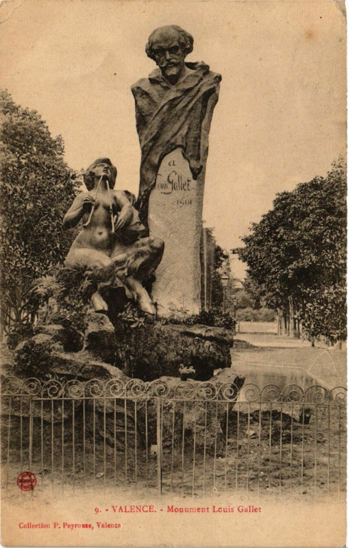Carte postale ancienne Valence Monument Louis Gallet à Valence