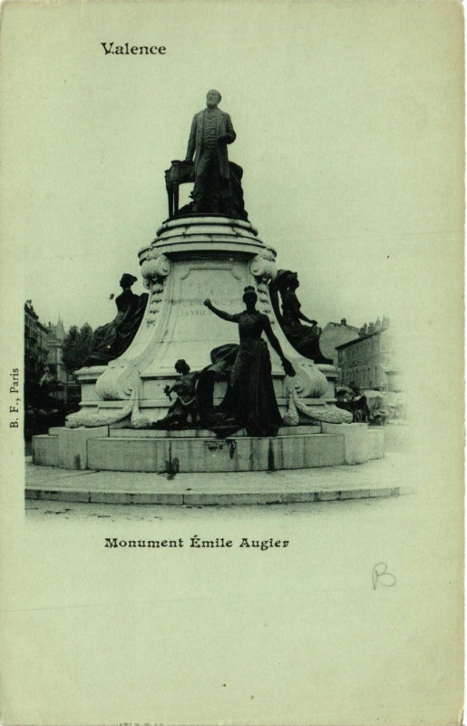 Carte postale ancienne Valence monument Emile Augier à Valence