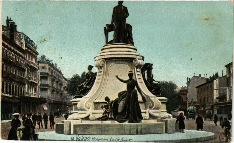 Carte postale ancienne Valence Monument Emile Augier à Valence