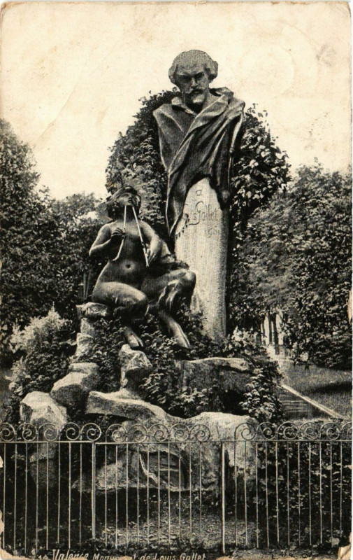 Carte postale ancienne Valence monument de Louis Gallet à Valence