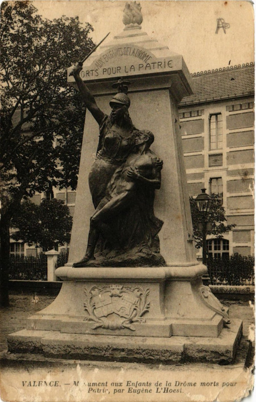 Carte postale ancienne Valence Monument aux Enfants e Drome ` à Valence
