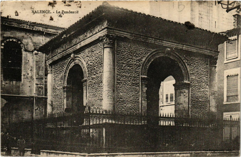 Carte postale ancienne Valence Le Pendetif à Valence