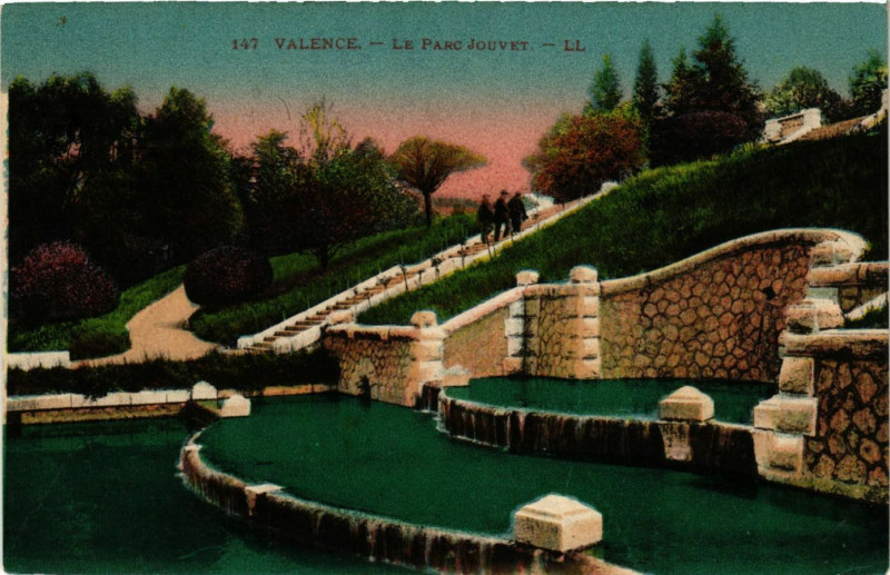 Carte postale ancienne Valence Le Parc Jouvet à Valence