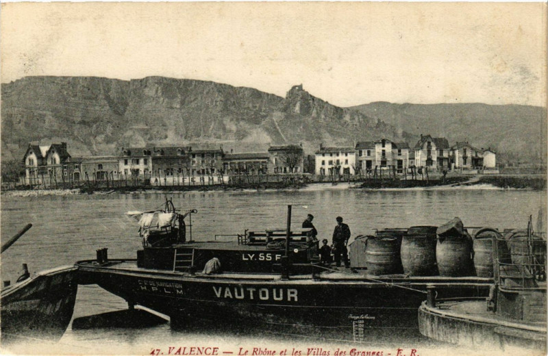 Carte postale ancienne Valence La Rhone et les Villas des Granges à Valence