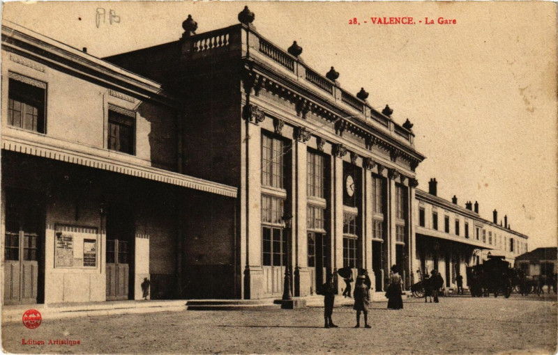 Carte postale ancienne Valence La Gare à Valence