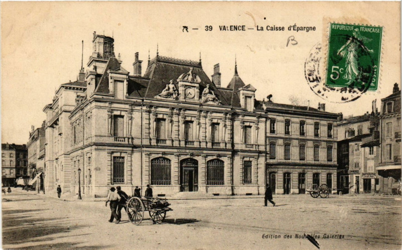 Carte postale ancienne Valence La Caisse d'Epargne à Valence