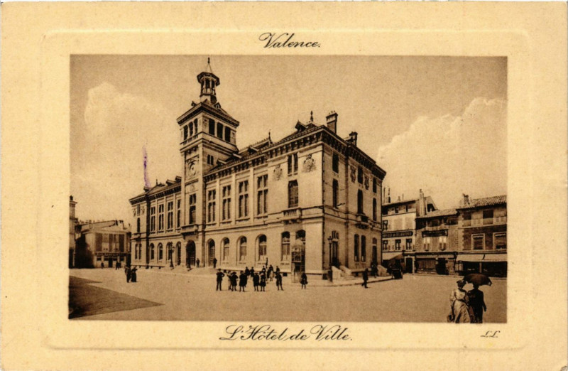Carte postale ancienne Valence l'Hotel de Ville à Valence