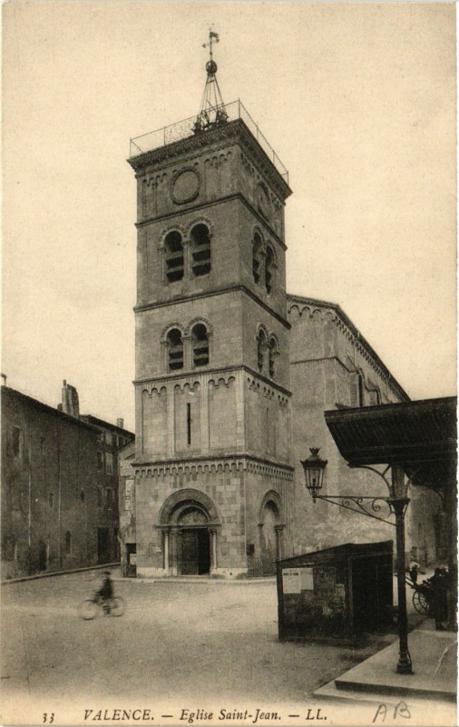Carte postale ancienne Valence Eglise St- Jean à Valence
