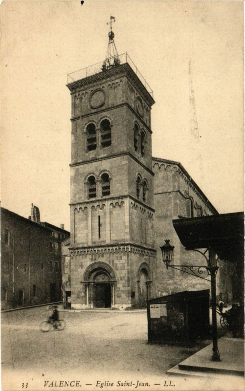 Carte postale ancienne Valence Eglise St- Jean à Valence