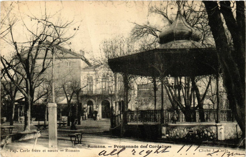Carte postale ancienne Romans - Promenade des Cordeliers