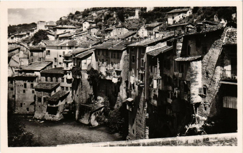 Carte postale ancienne Pont-en-Royans - Les Maisons suspendues