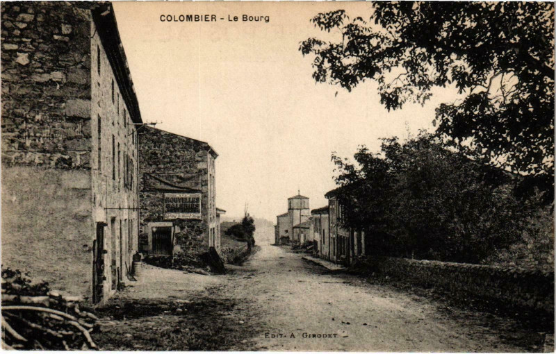 Carte postale ancienne Colombier Le Bourg