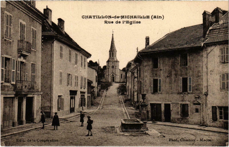 Carte postale ancienne Chatillon de Michaille - Rue de l'Eglise