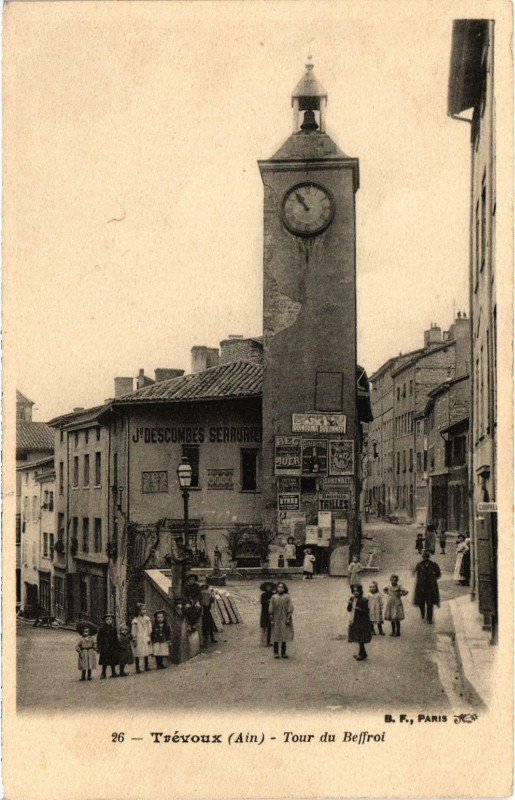Carte postale ancienne Trevoux - Tour du Beffroi à Trévoux