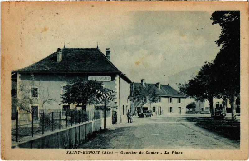 Carte postale ancienne Saint-Benoit - Quartier du Centre