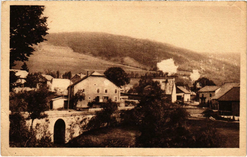Carte postale ancienne Hotonnes - Le Quartier du Pont
