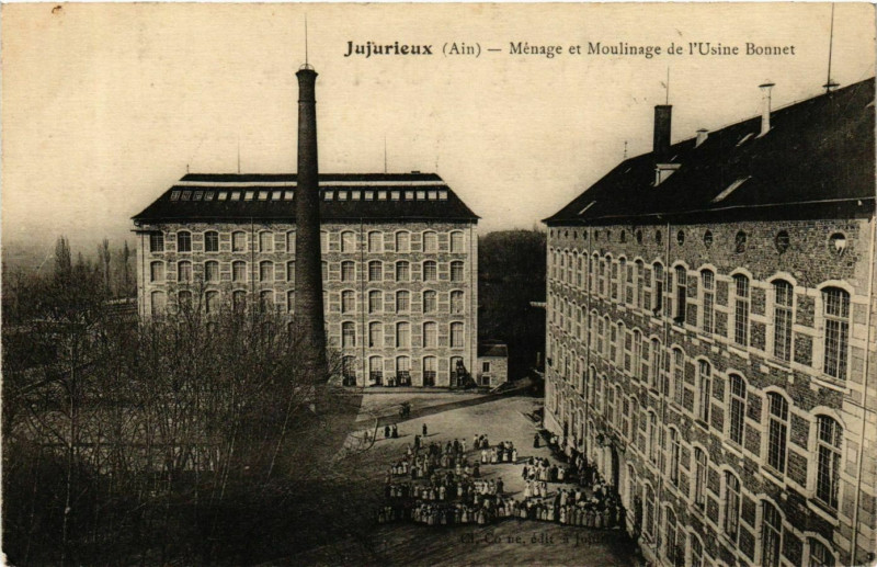 Carte postale ancienne Jujurieux Ménage et mOulinage de l'Usine Bonnet à Jujurieux