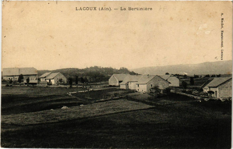 Carte postale ancienne Lacoux La Bertiniere