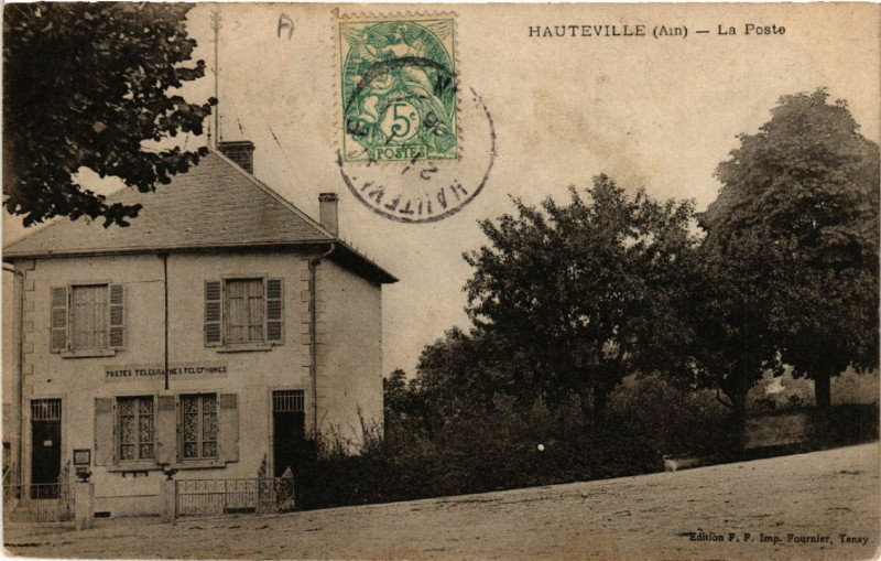 Carte postale ancienne Hauteville - La Poste
