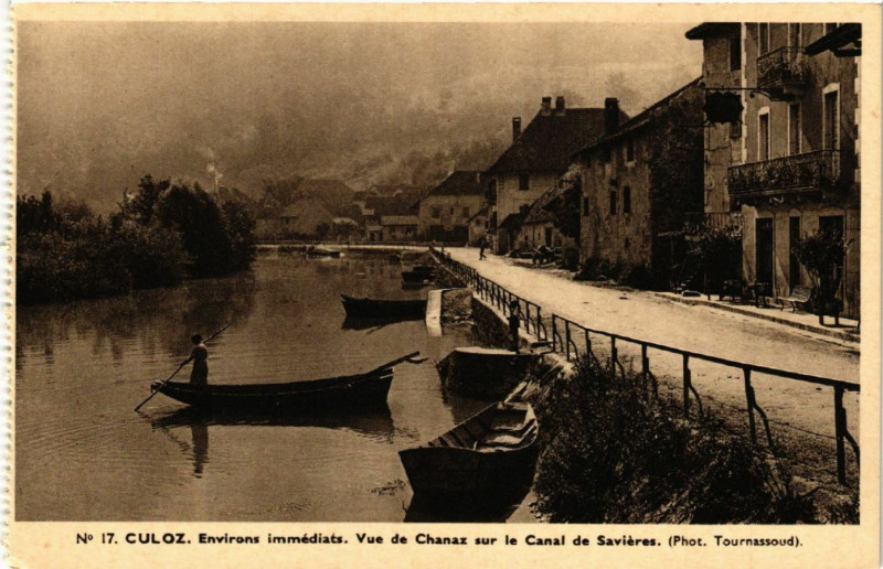 Carte postale ancienne Culoz Vue de Chanaz sur le Canal de Savieres à Culoz