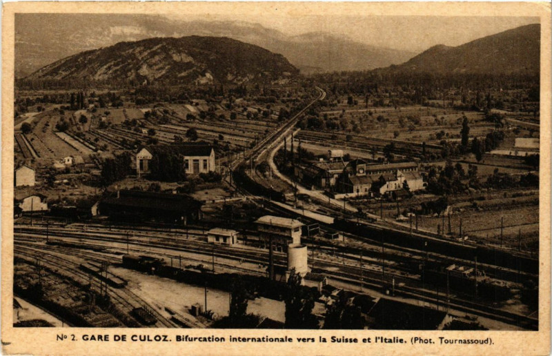 Carte postale ancienne Culoz Gare de Culoz Bifurcation internationale à Culoz