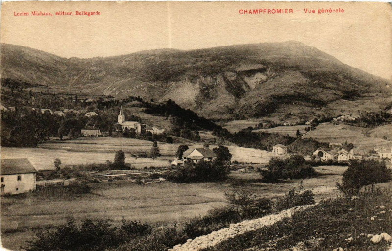 Carte postale ancienne Champfromier Vue générale à Champfromier