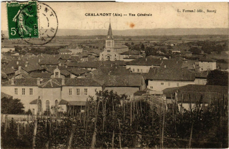 Carte postale ancienne Chalamont Vue générale à Chalamont