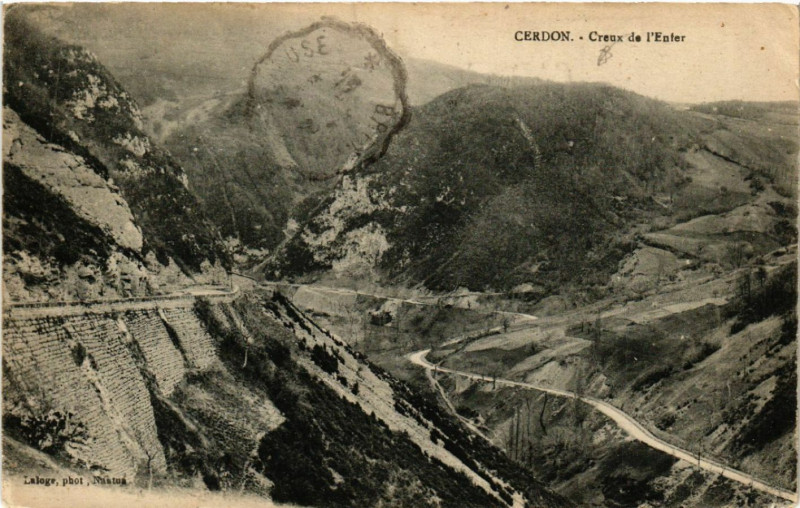 Carte postale ancienne Cerdon Creux de l'Enfer à Cerdon