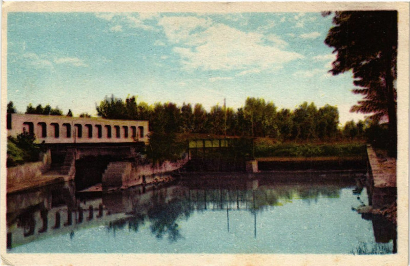 Carte postale ancienne Vonnas Le Pont de Verdemont et le Barrage à Vonnas