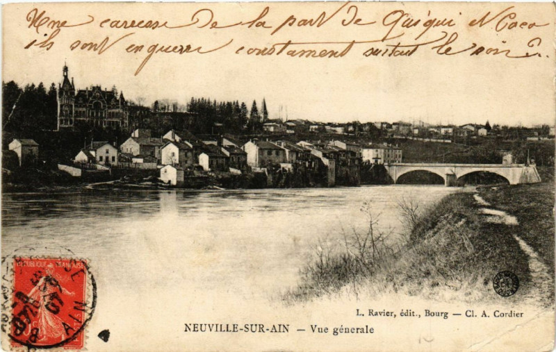 Carte postale ancienne Neuville-sur-Ain Vue générale à Neuville-sur-Ain