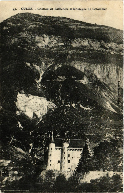 Carte postale ancienne Culoz Chateau de la Flechere et Montagne du Colombier à Culoz