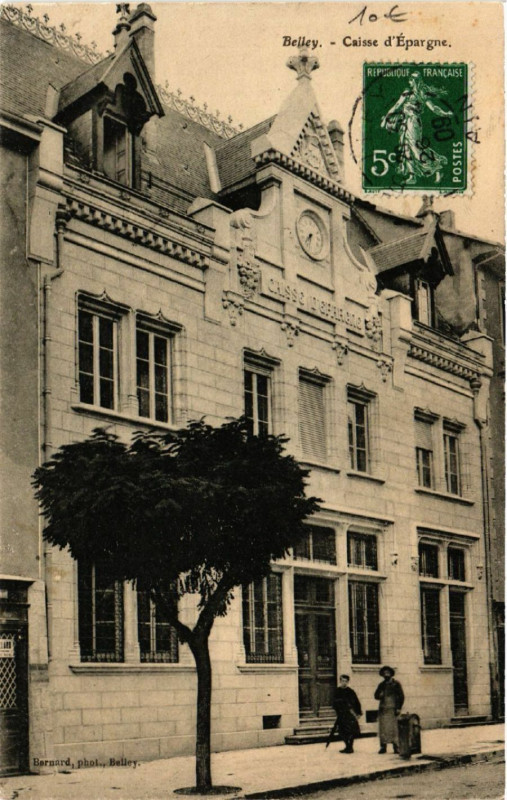 Carte postale ancienne Belley Caisse d'Epargne à Belley