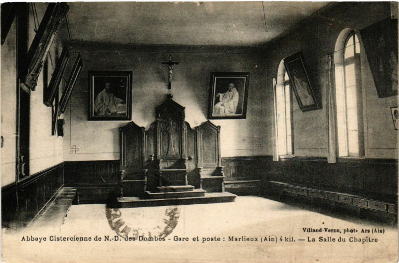 Carte postale ancienne Abbaye Cistercienne de N D. des Dombes Marlieux 4km La Salle à Marlieux