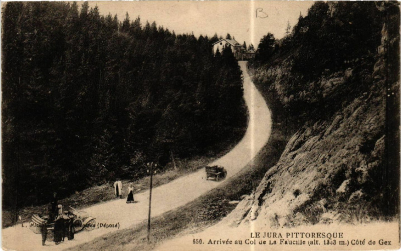 Carte postale ancienne Arrivée au Col de la Faucille Cote de Gex à Gex