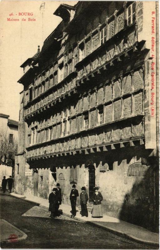 Carte postale ancienne Bourg Maison de Bois