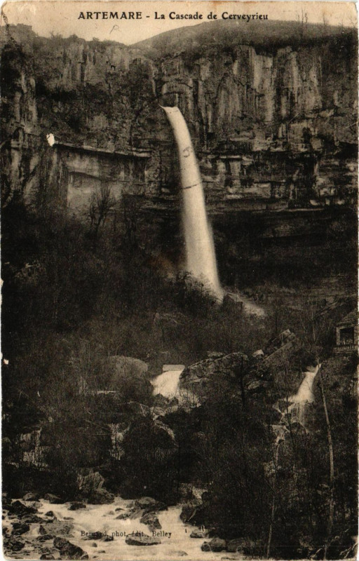 Carte postale ancienne Artemare La Cascade de Cerveyrieu à Artemare