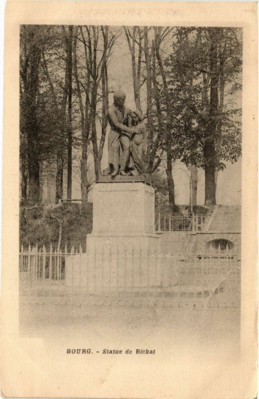 Carte postale ancienne Bourg Statue de Bichat