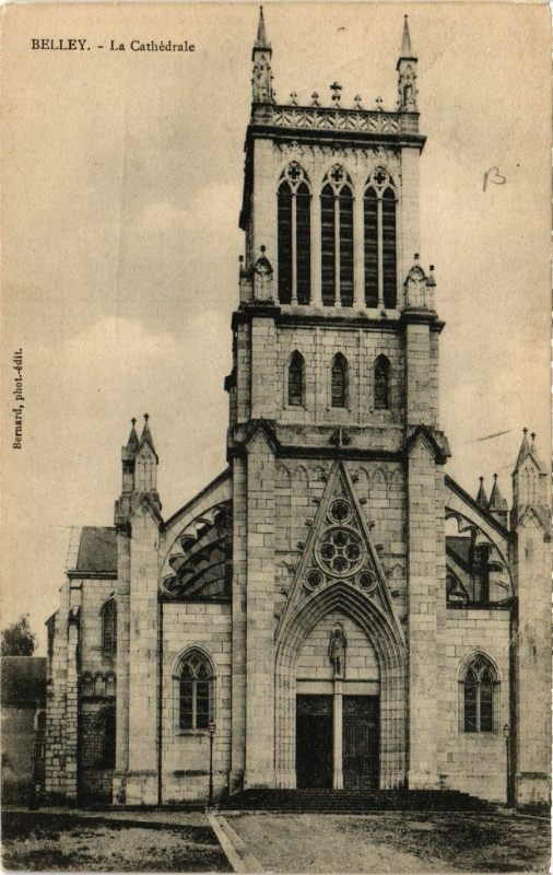 Carte postale ancienne Belley La Cathedrale à Belley