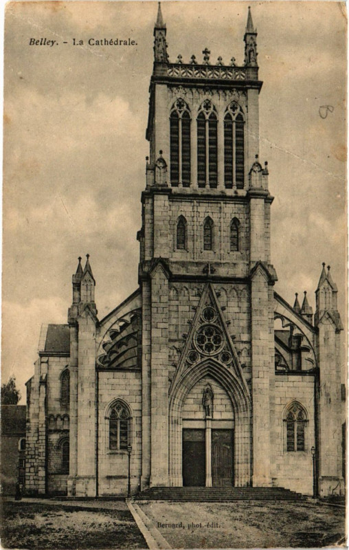 Carte postale ancienne Belley La Cathedrale à Belley