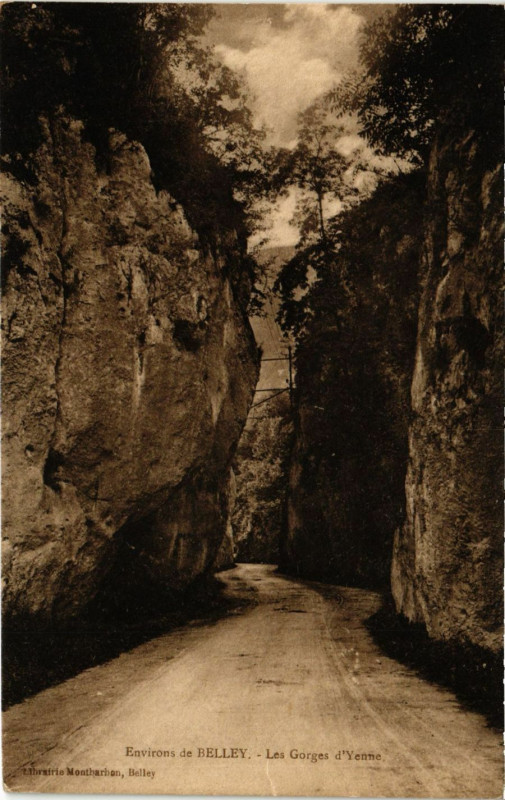 Carte postale ancienne Belley Environs Les Gorges d'Yenne à Belley