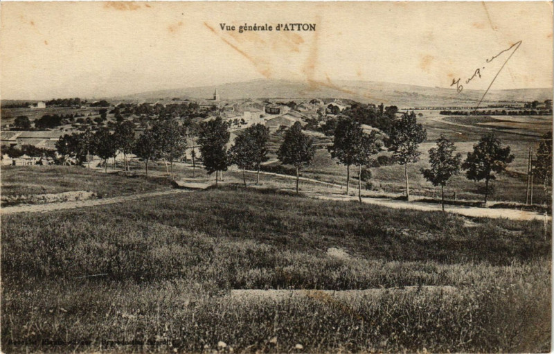 Carte postale ancienne Atton - Vue Generale d'Atton à Atton