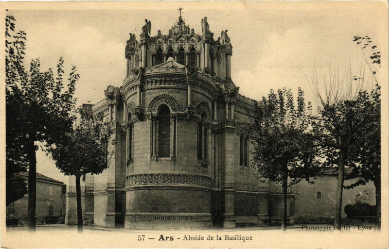 Carte postale ancienne Ars Abside de la Basilique