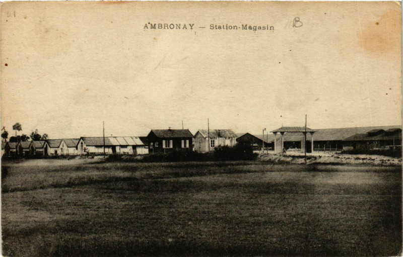Carte postale ancienne Ambronay Station-Magasin à Ambronay