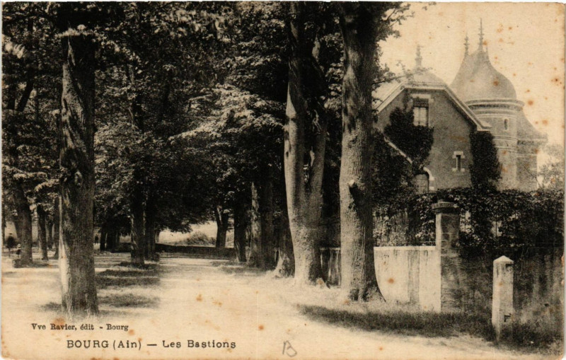 Carte postale ancienne Bourg Les Bastions