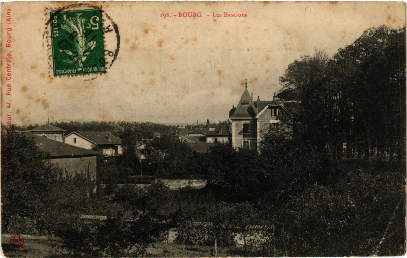 Carte postale ancienne Bourg Les Bastions