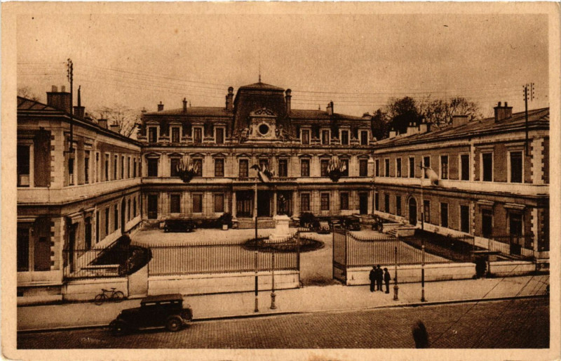 Carte postale ancienne Bourg La Prefecture