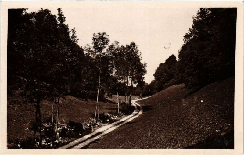 Carte postale ancienne Grotte de Saint-Julien