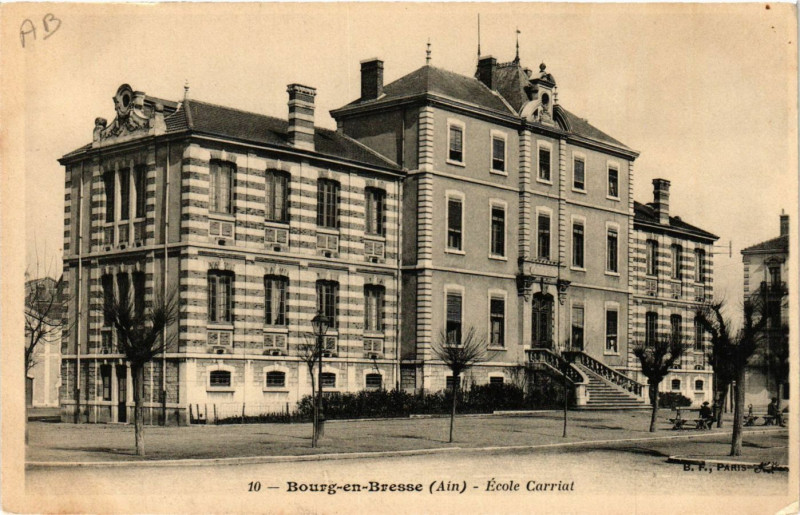 Carte postale ancienne Bourg-en-Bresse Ecole Carriat à Bourg-en-Bresse