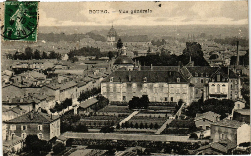 Carte postale ancienne Bourg Vue générale